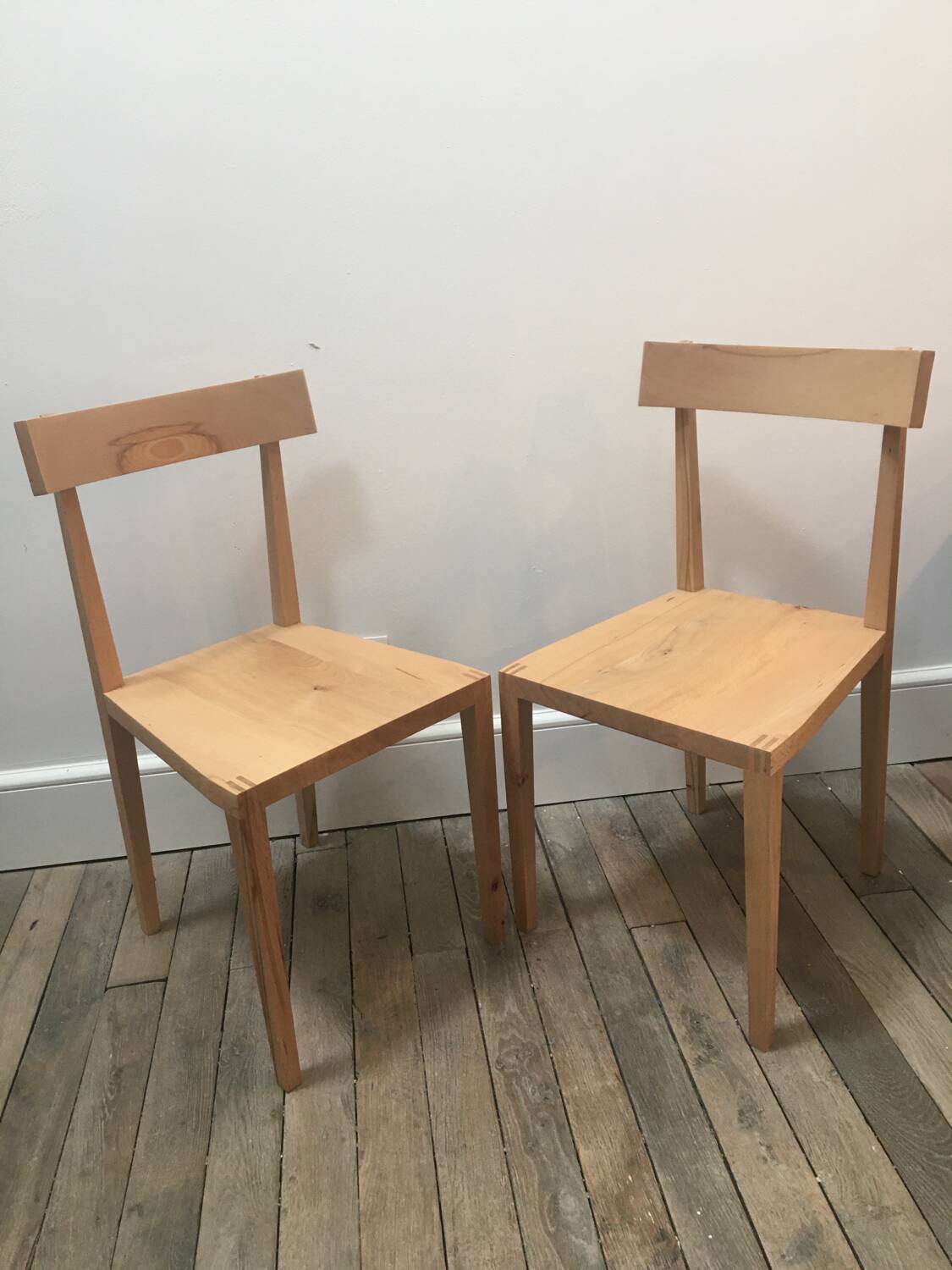 Chaise contemporaine