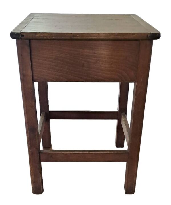 Tabouret bois marron teint 1940 avec casier meuble d'appoint décoration cuisine atelier véranda