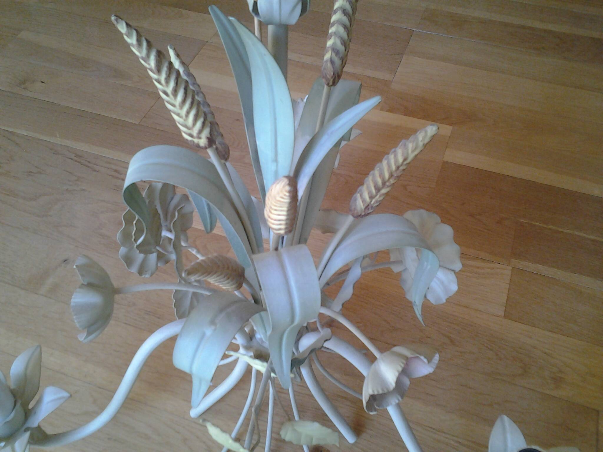 Lustre vintage en métal à décor floral