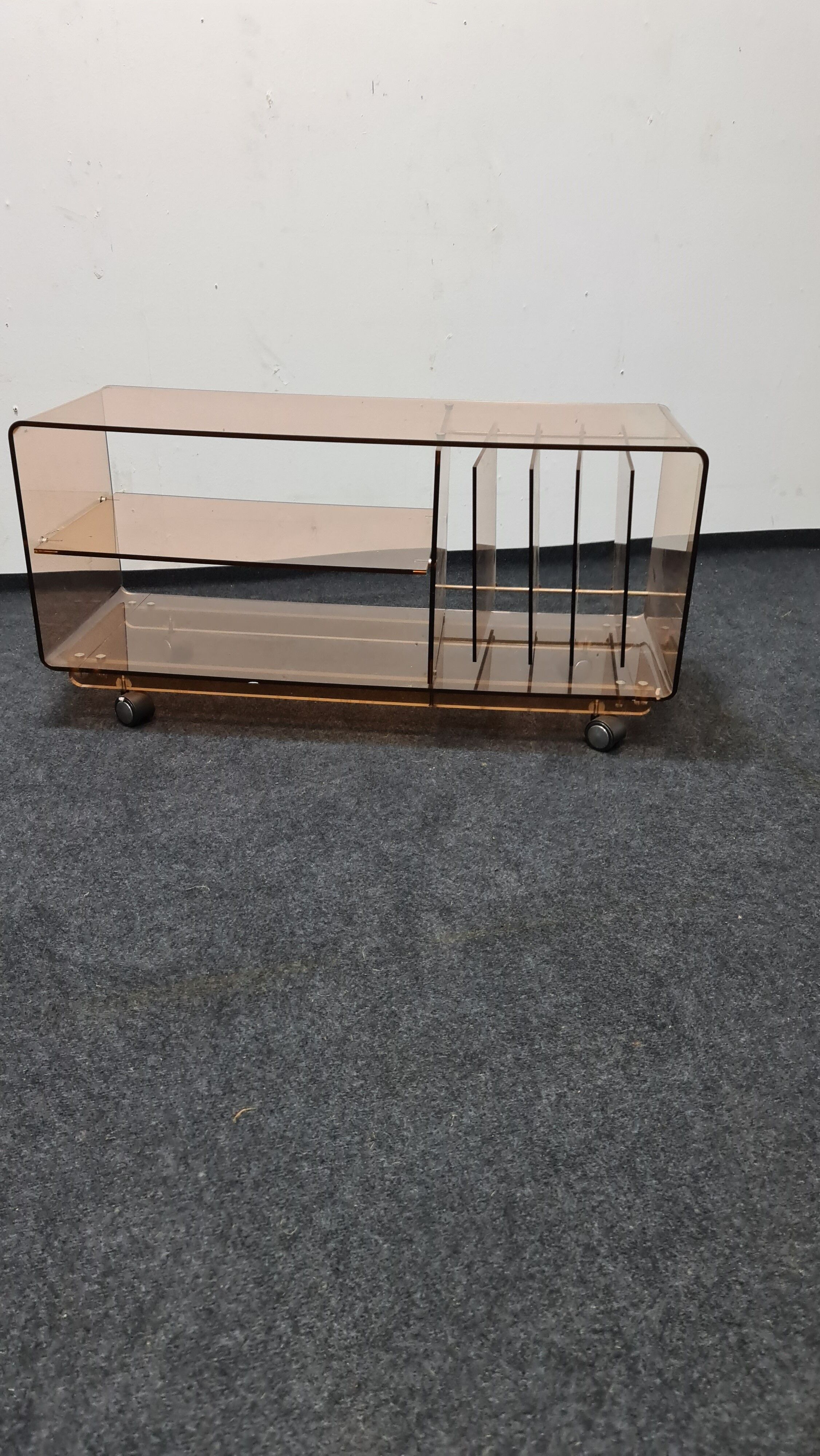 Vintage smoked plexiglas tv/hifi unit