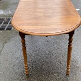 Round extendable dining table Louis Philippe 90cm with 2 extensions in oak.