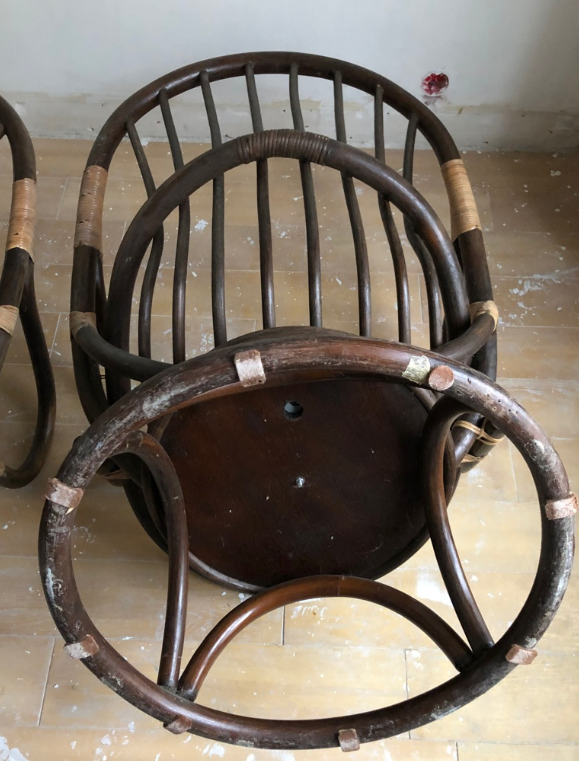 Lot of two rotating rattan chairs