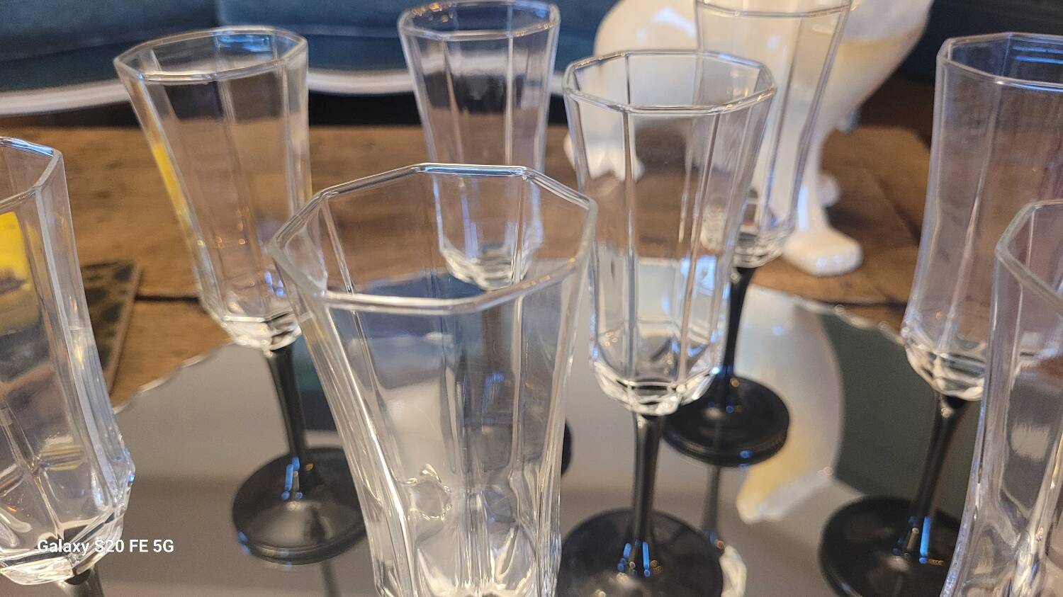 Octime 80's champagne glasses