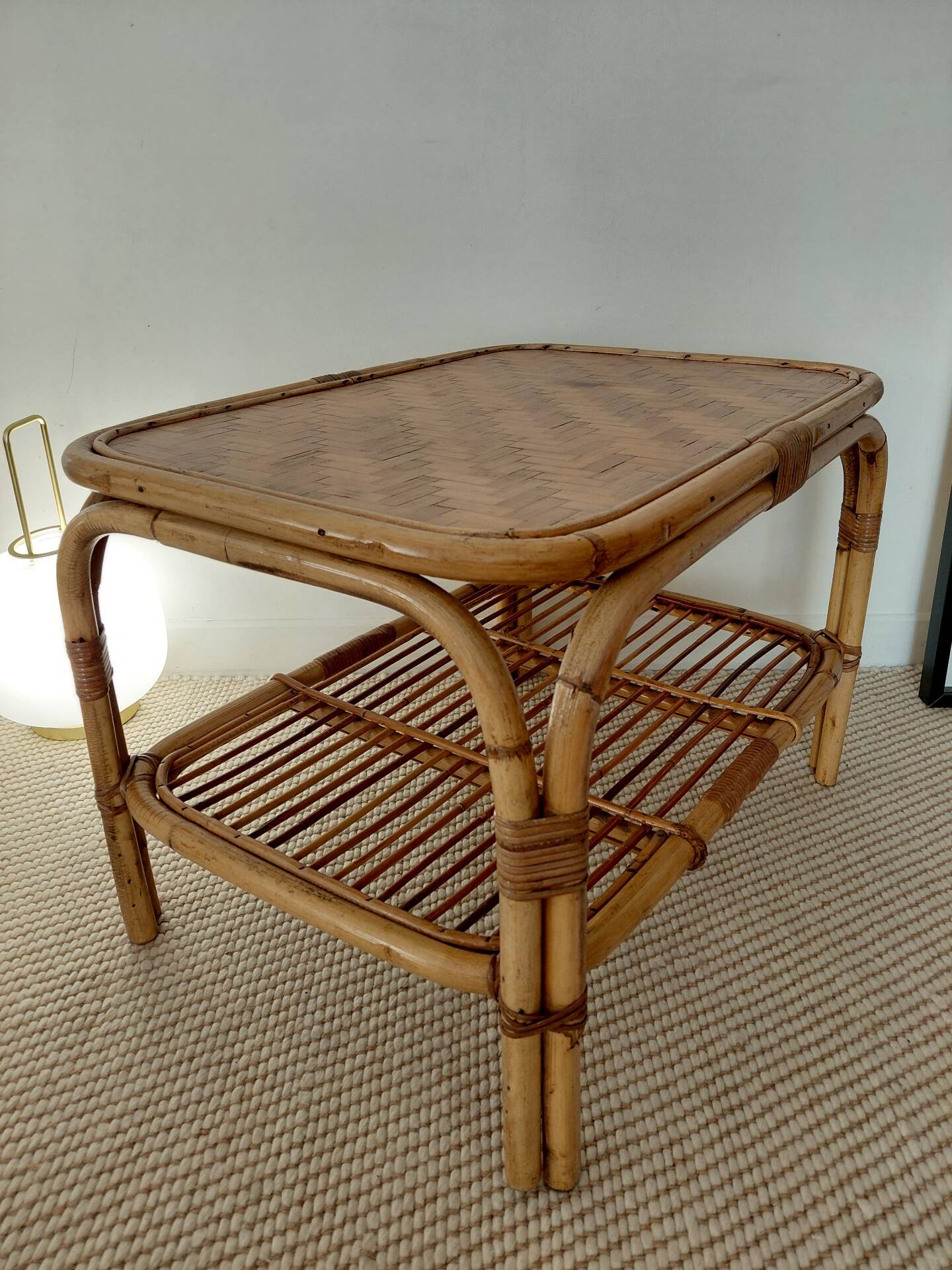 Vintage rattan coffee table from the 70s - organic lines, Riviera spirit.