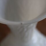 Paire de vases en opaline
