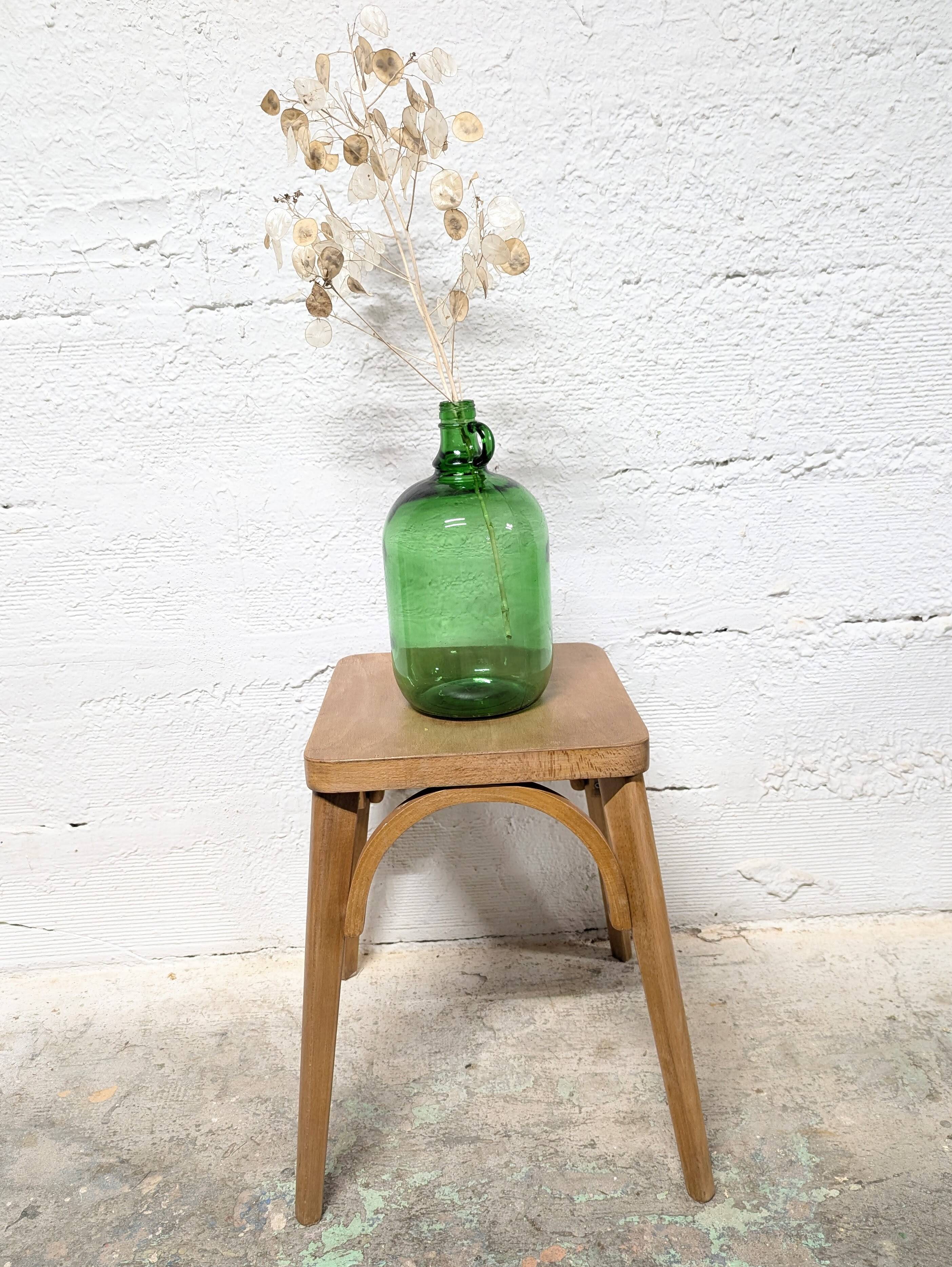 Low bistro stool