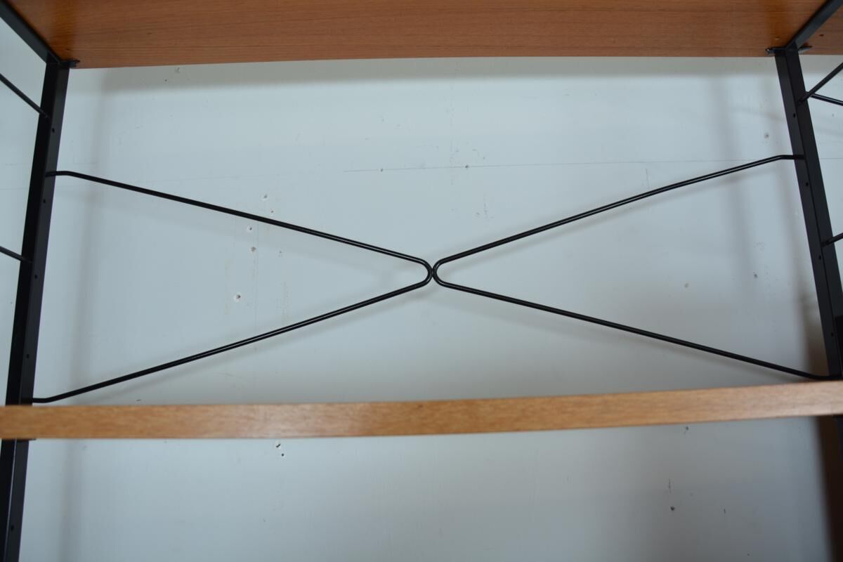 Modular shelf dating from the 60