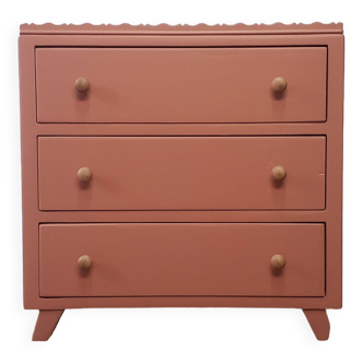 Vintage chest of drawers