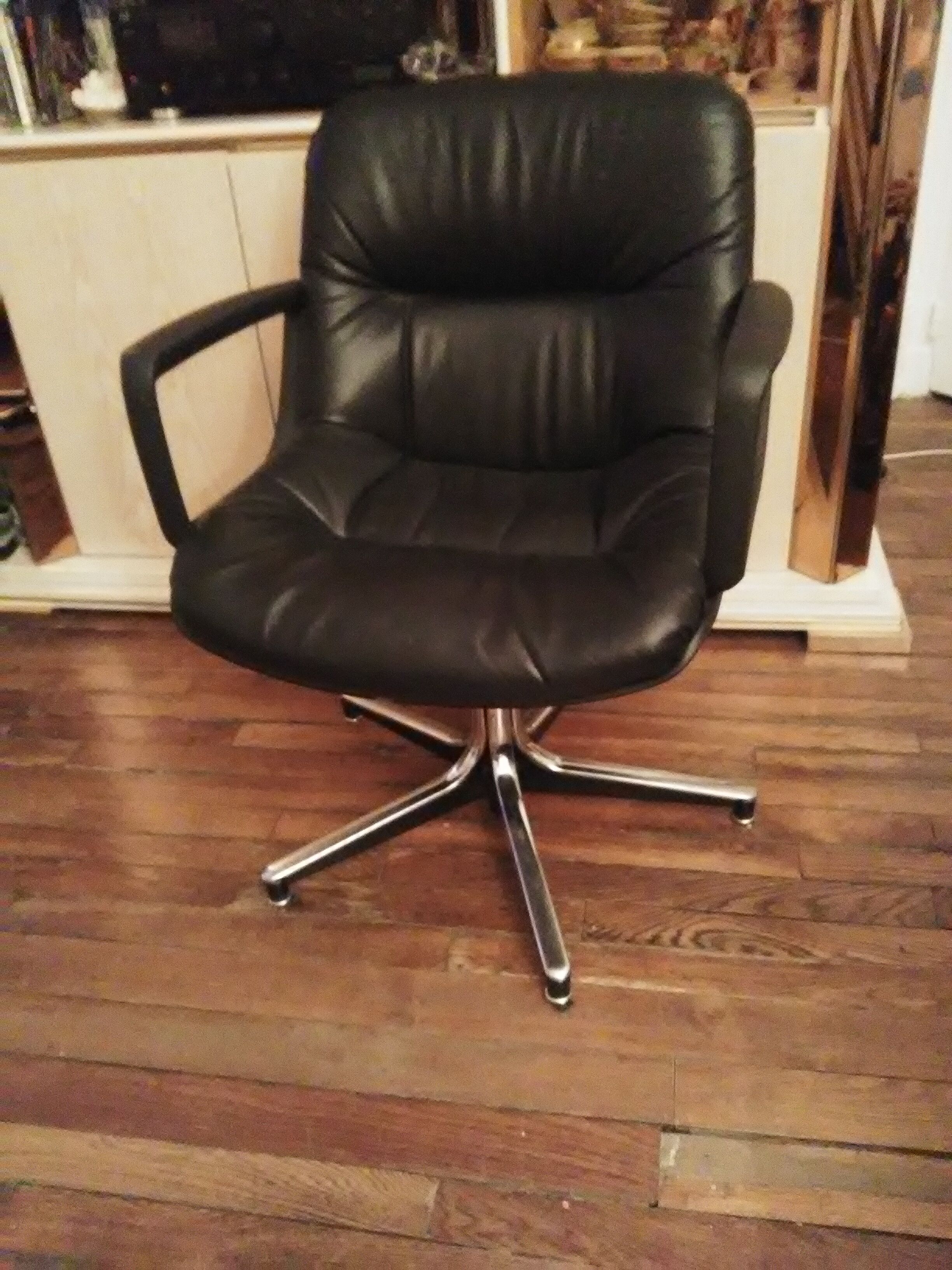 Set of armchair swivel Sedinternational