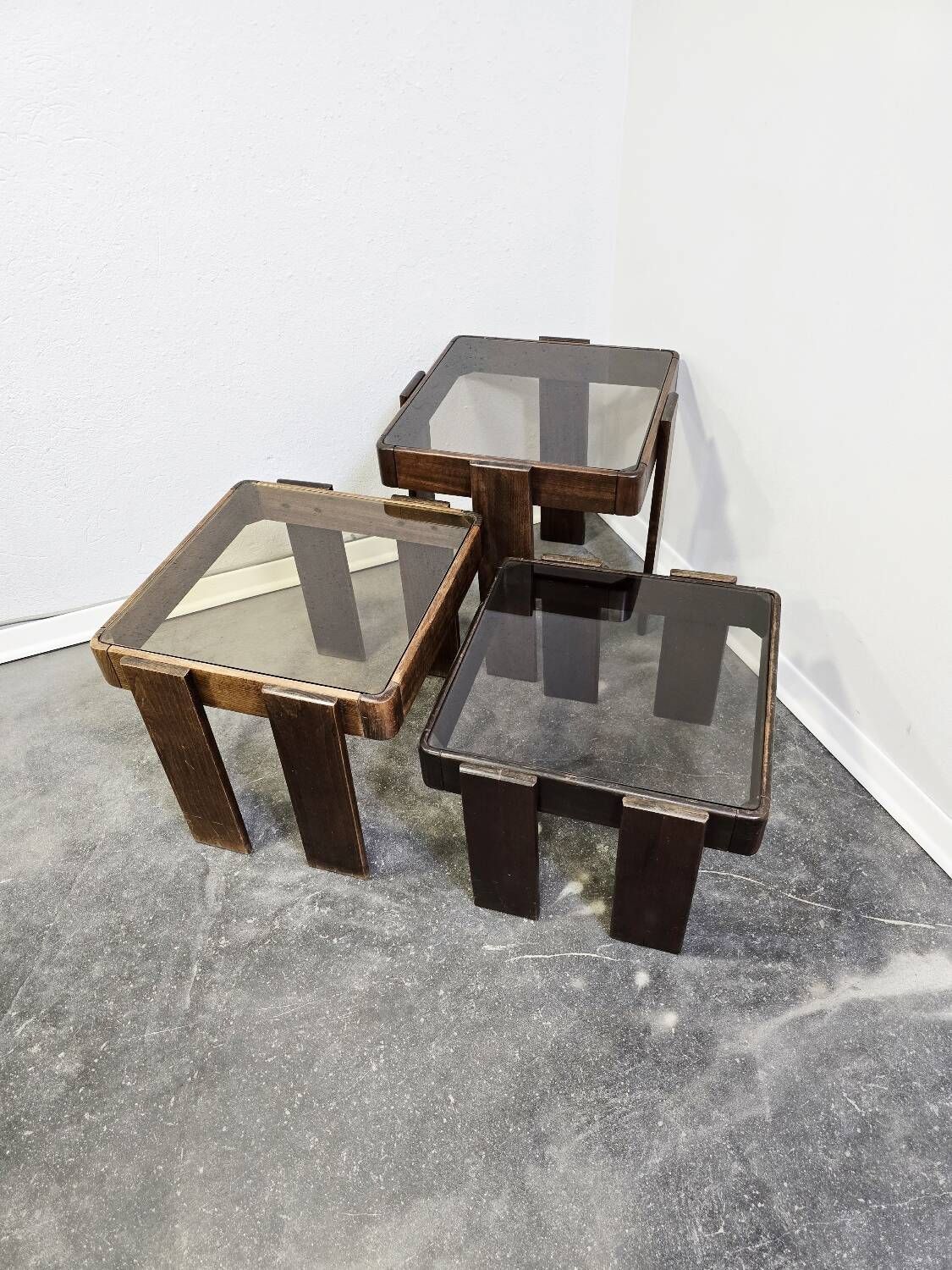 Tables gigognes Gianfranco Frattini années 70