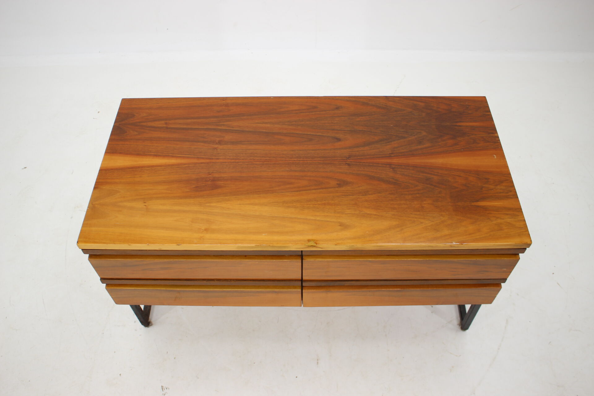 Commode des années 1960, Tchécoslovaquie