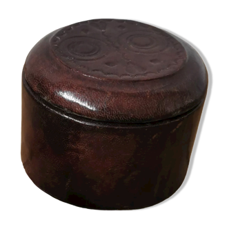 Round repoussé leather box