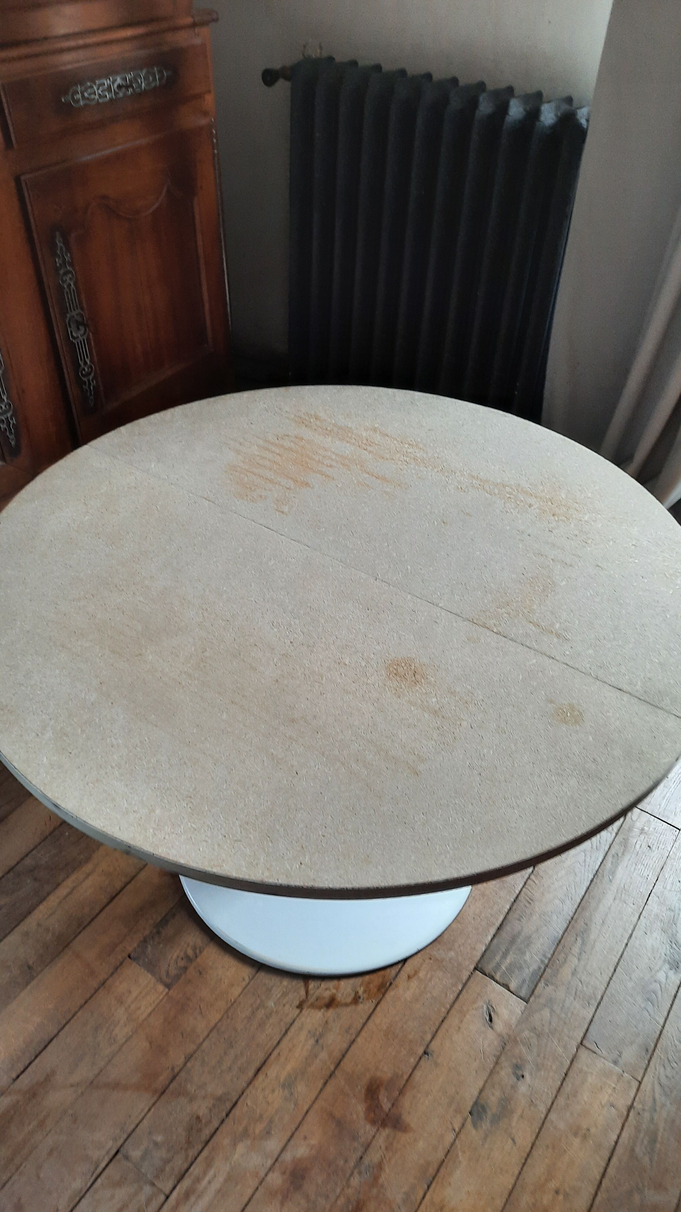 Jer Modular Round Table