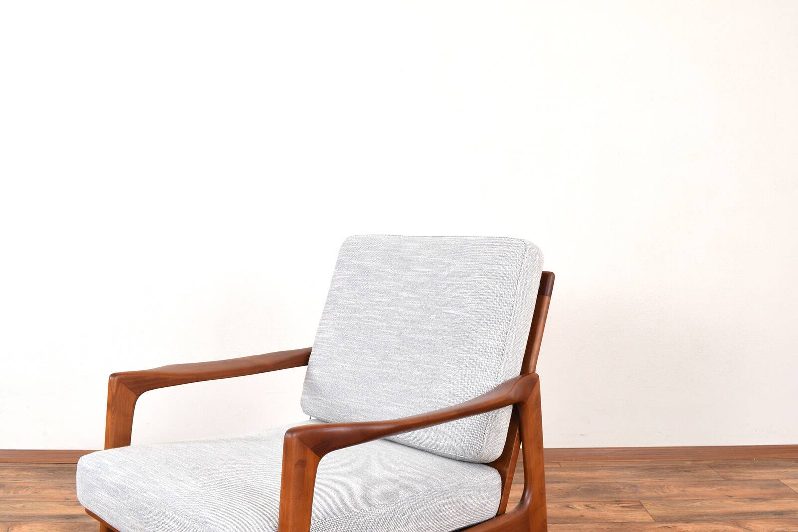Fauteuil lounge Mid-Century par Illum Wikkelsø, années 1960.