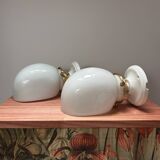 Paire d’appliques vintage en opaline blanche
