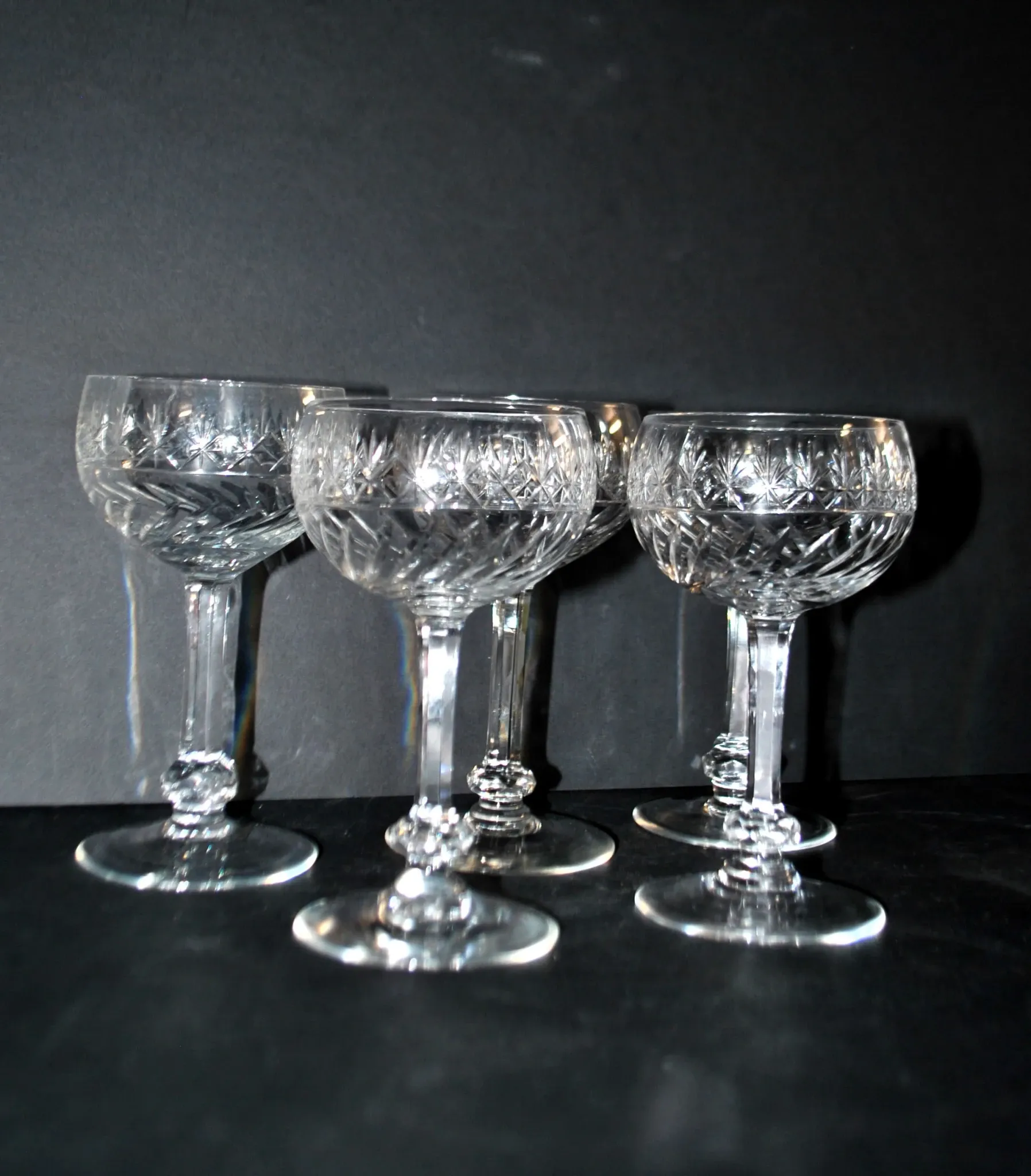 Saint-Louis set of 5 crystal wine glasses model 1930 Metra size 4593