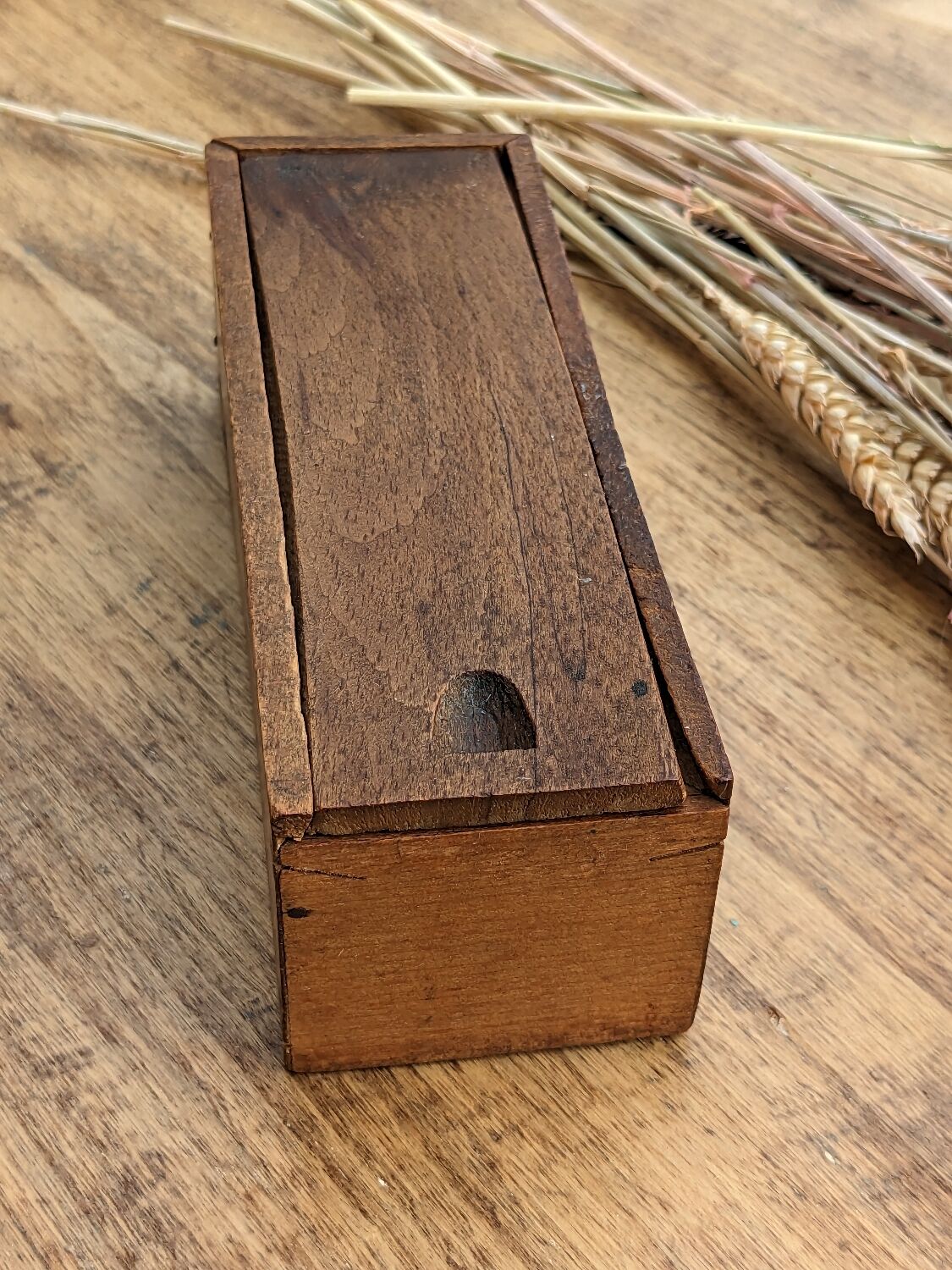 Game of dominoes early 20th century