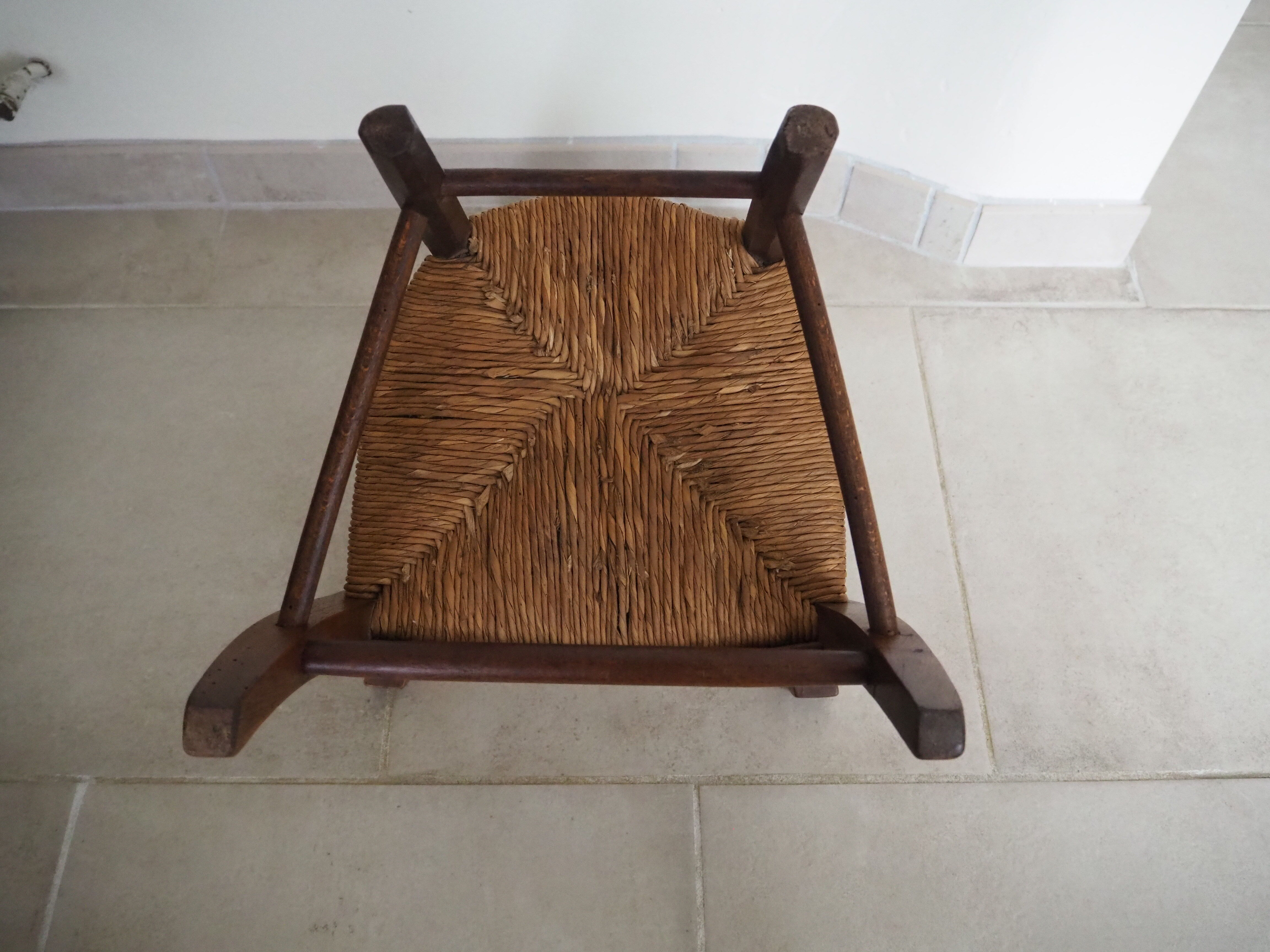 Ancien fauteuil de coiffeur pour enfant