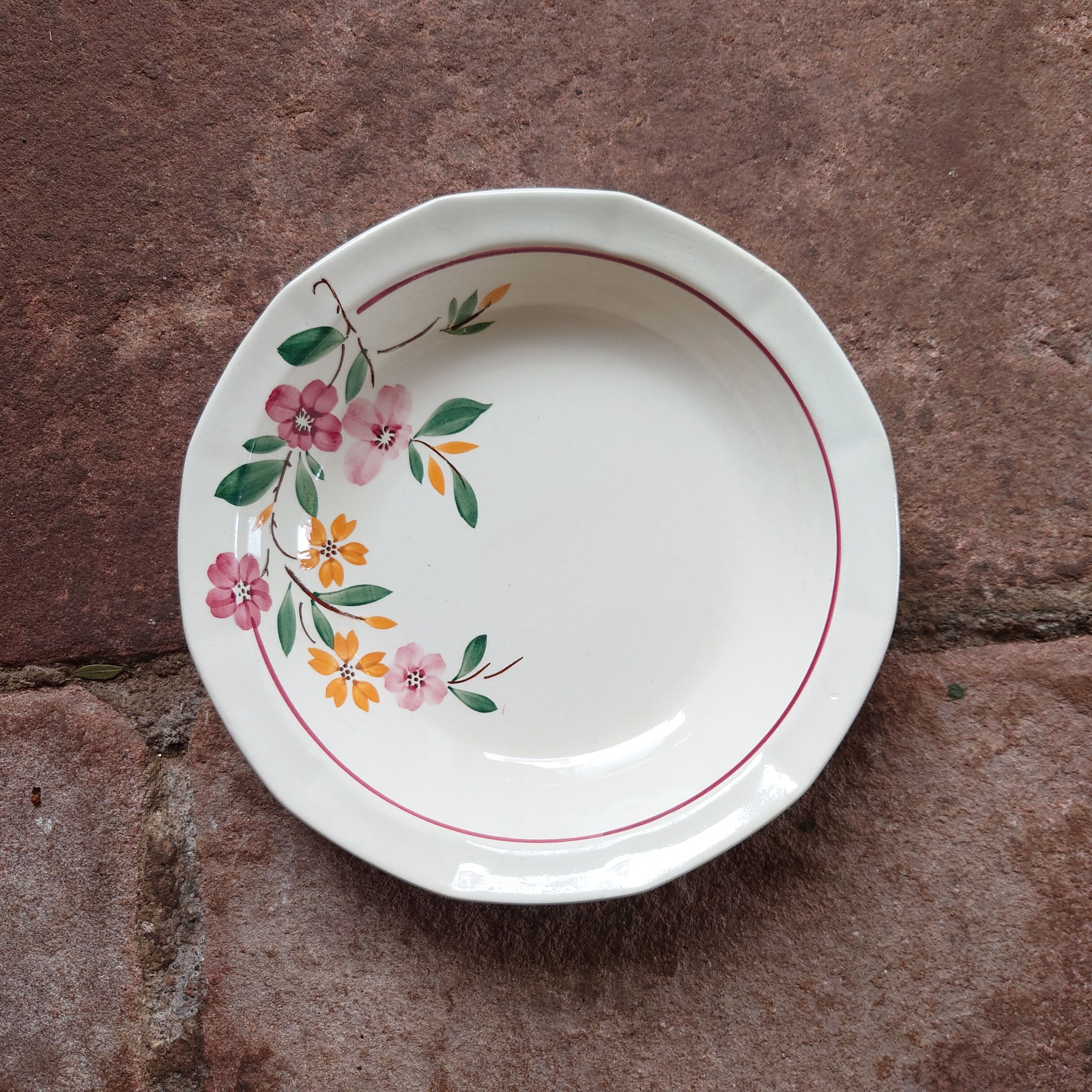 Hollow round dish Bitche de Sarreguemines