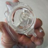 Ancien baguier en cristal, décor couple de cygnes, de Lalique