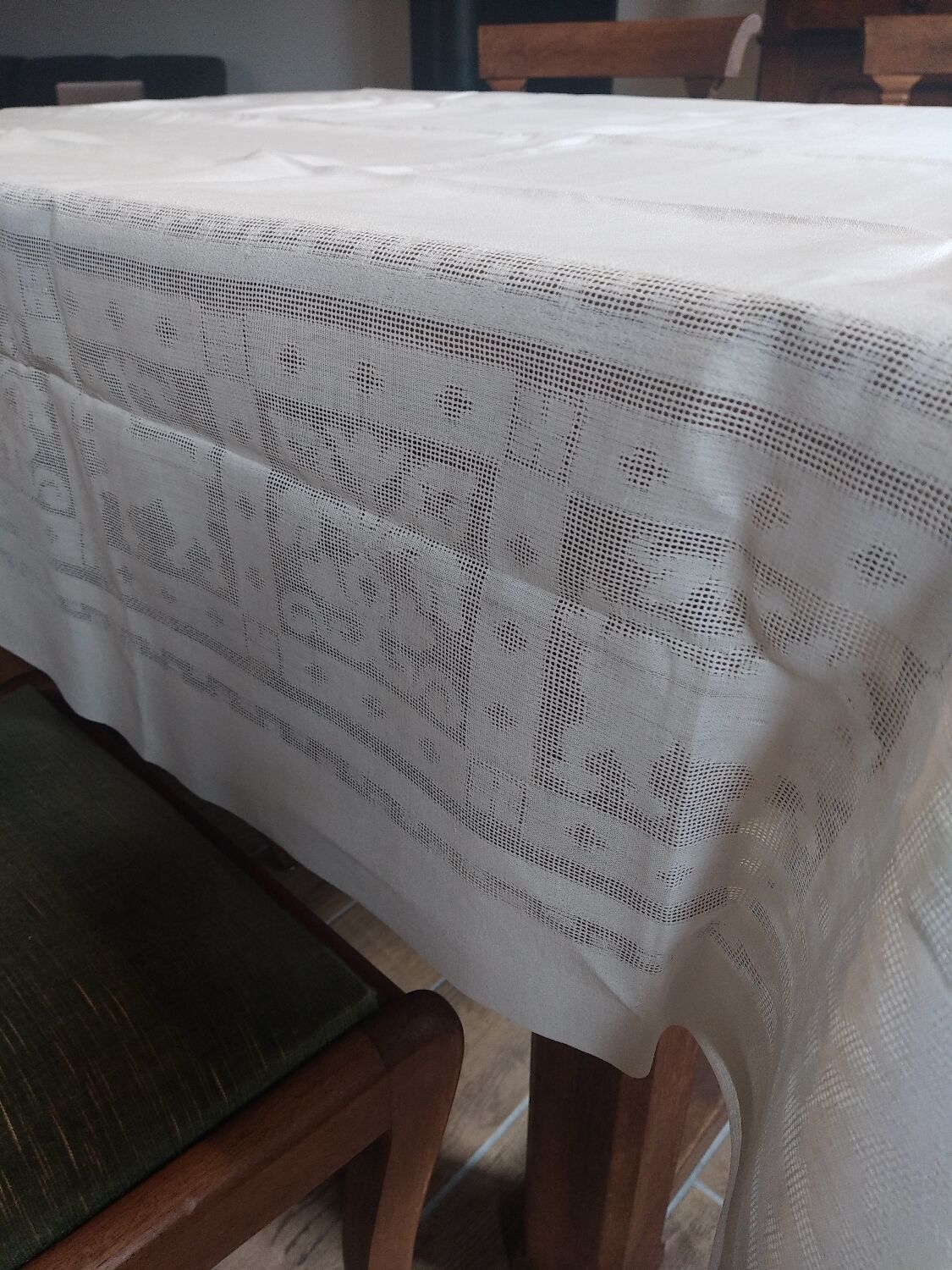 Nappe ancienne 24 couverts 283x200 brodé et monogrammé CC entrelacé