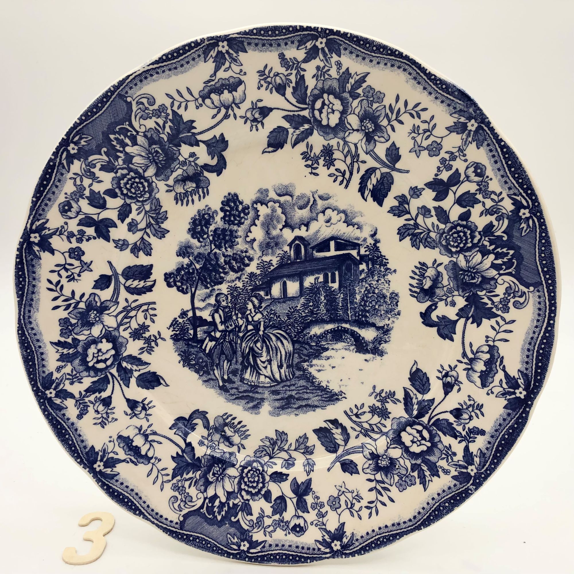 6 Flat blue blue plates "Flowers"