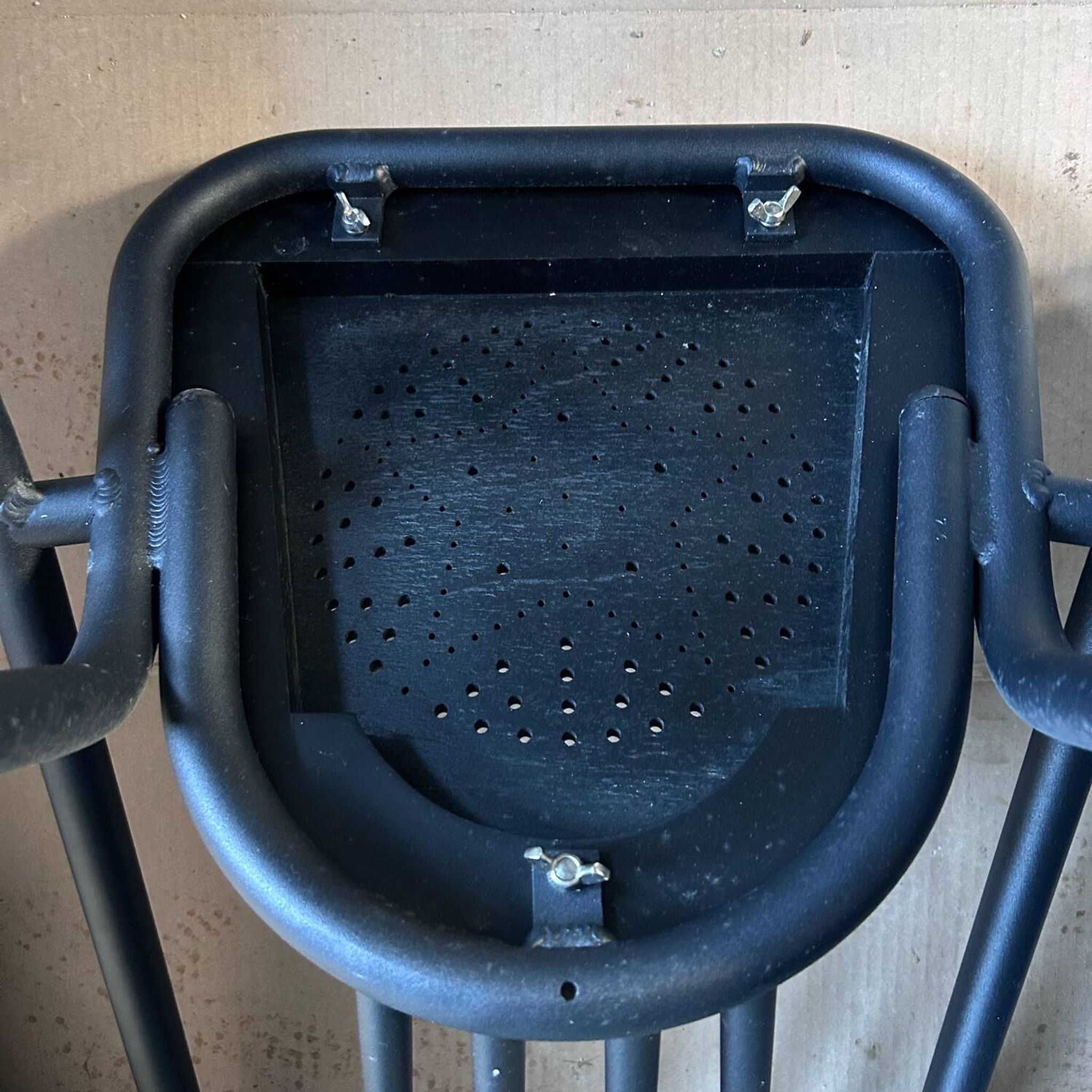 Black Surpil chair