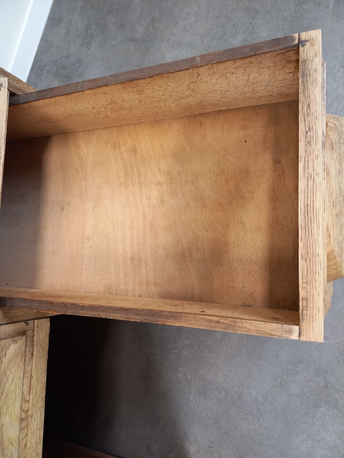 Desk with oak drawers