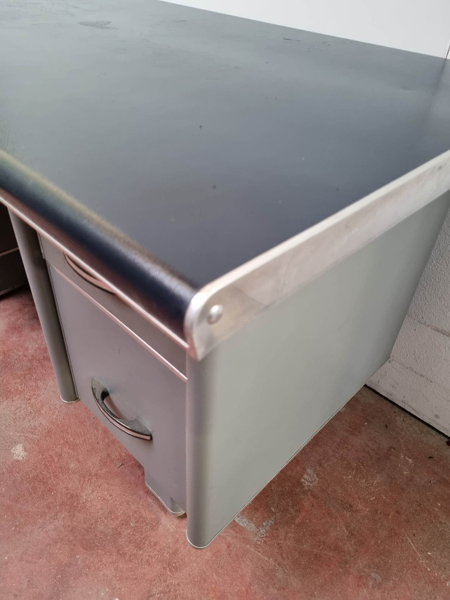 Metal industrial desk