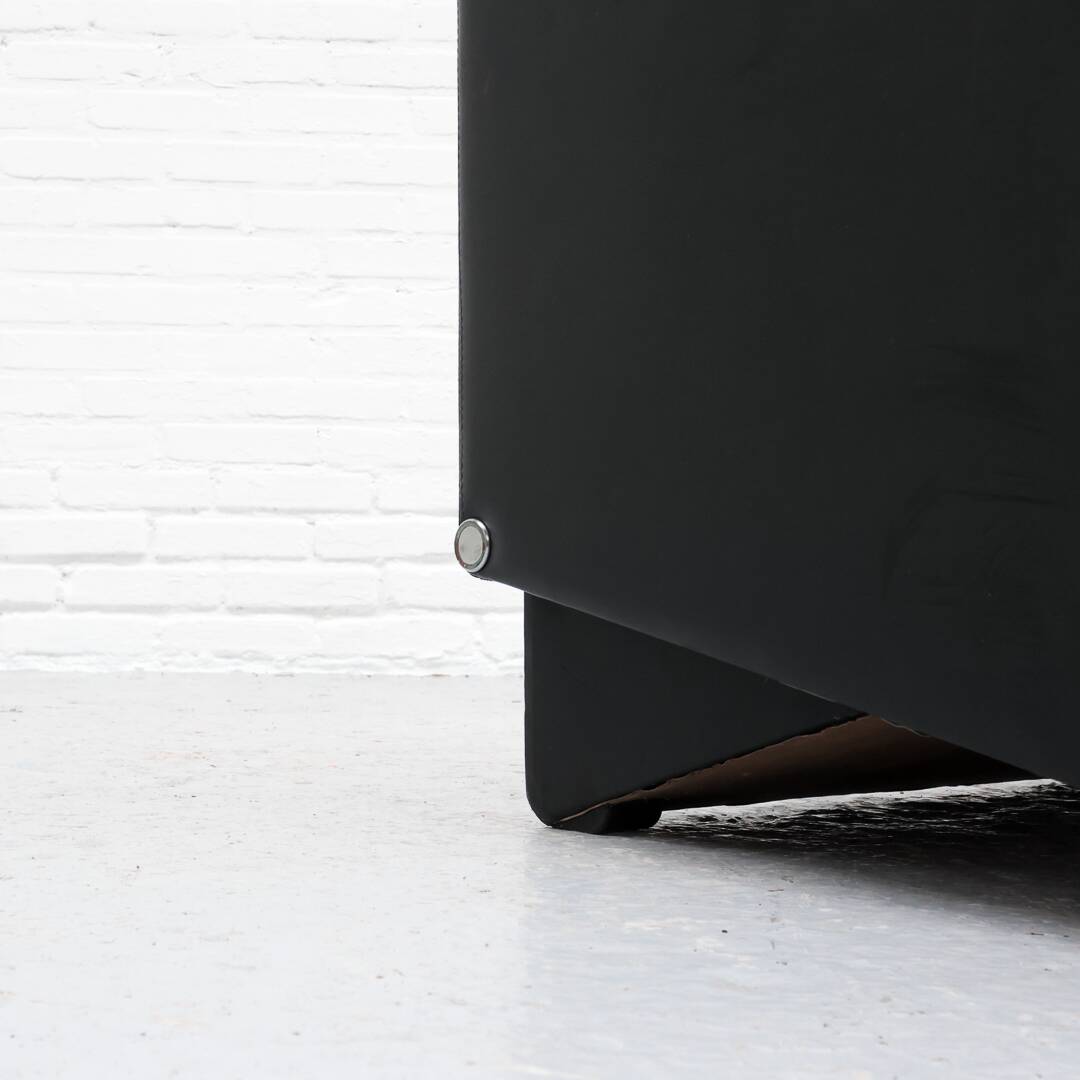 Postmodern Triangel Armchair by Hans de Wit for Artifort 1980s