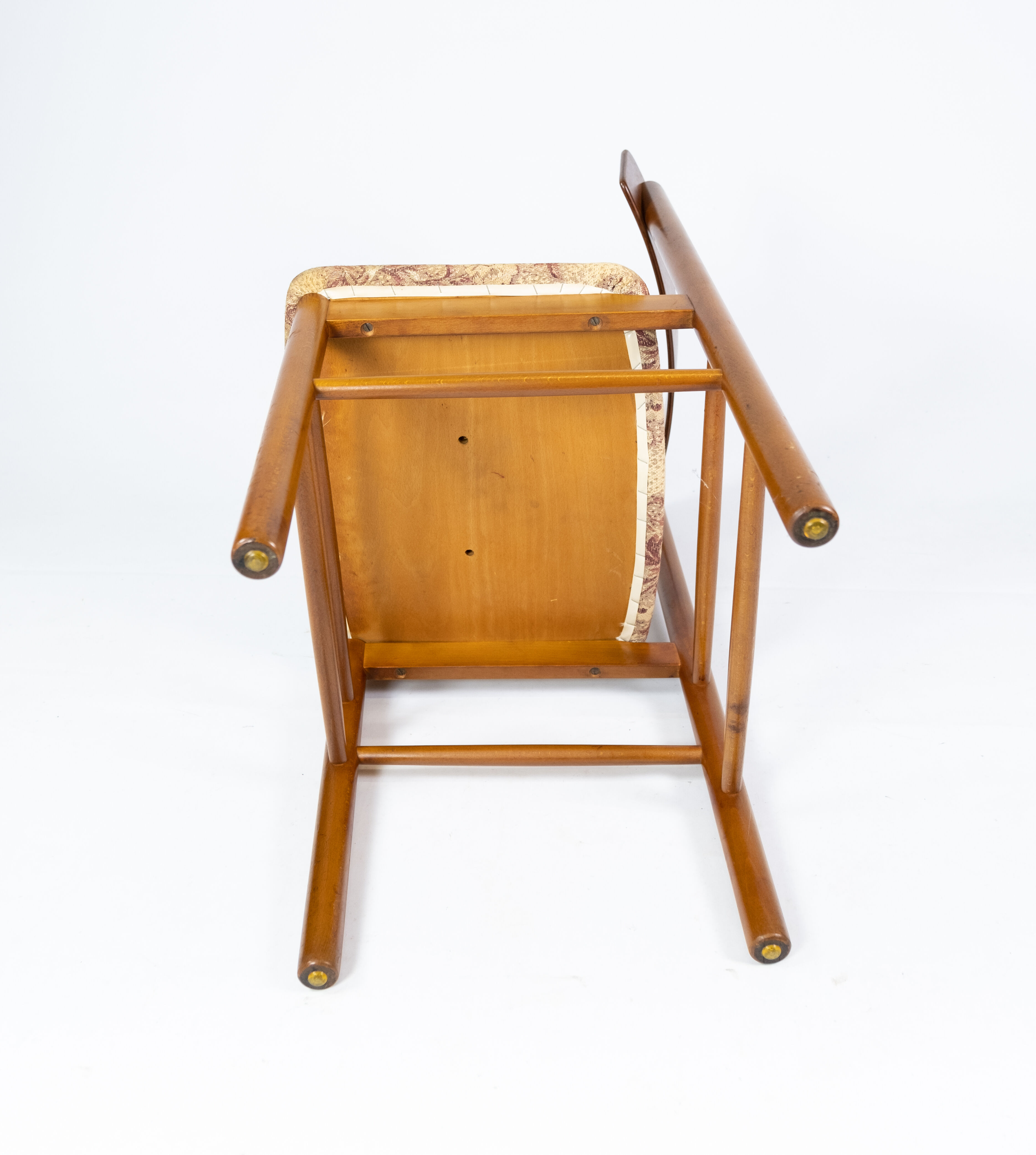 Set of six dining room chairs of danish design from the 1960s.