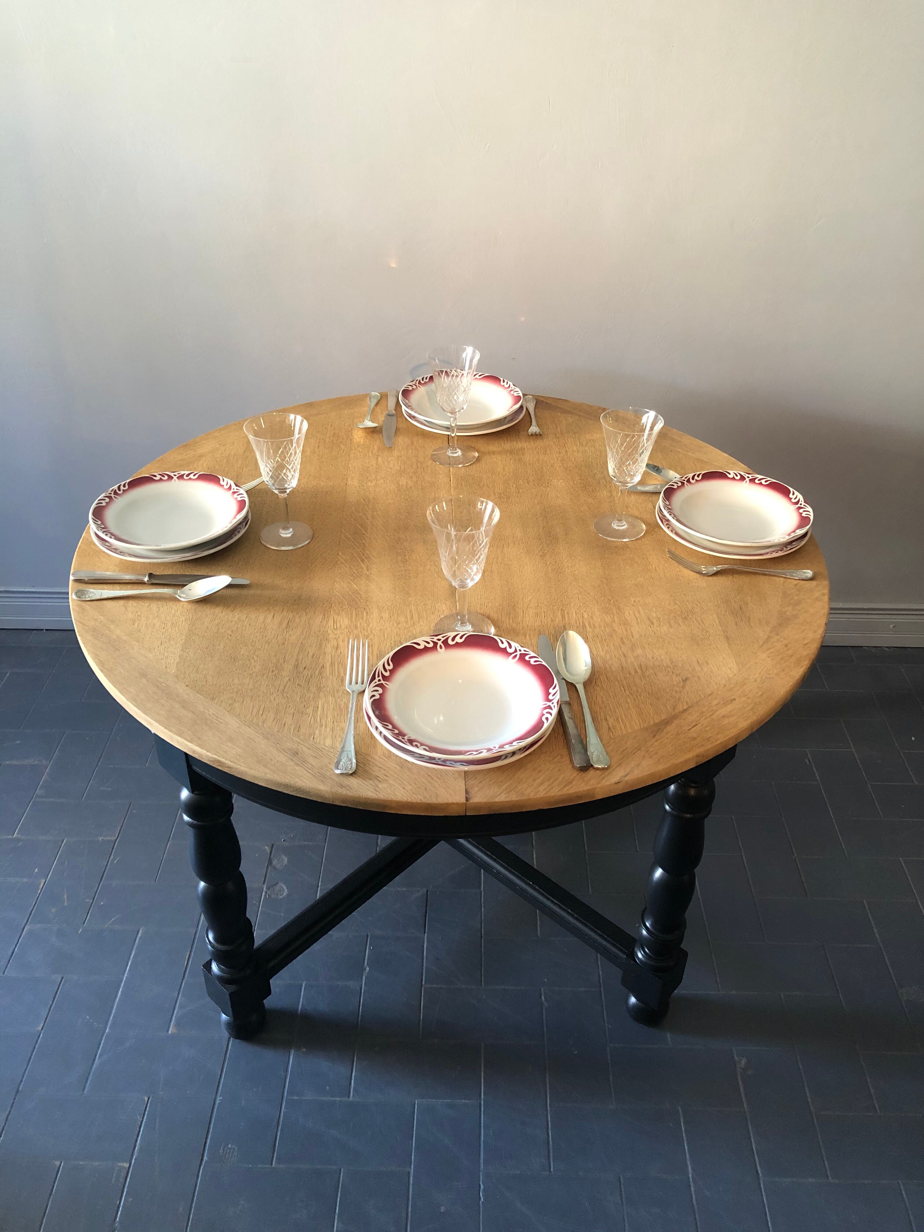 Integrated extended roundtable