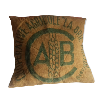 Burlap cushion green ECRE cooperative agricultural la Brie Melun