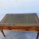 Bureau plat de style Louis XVI