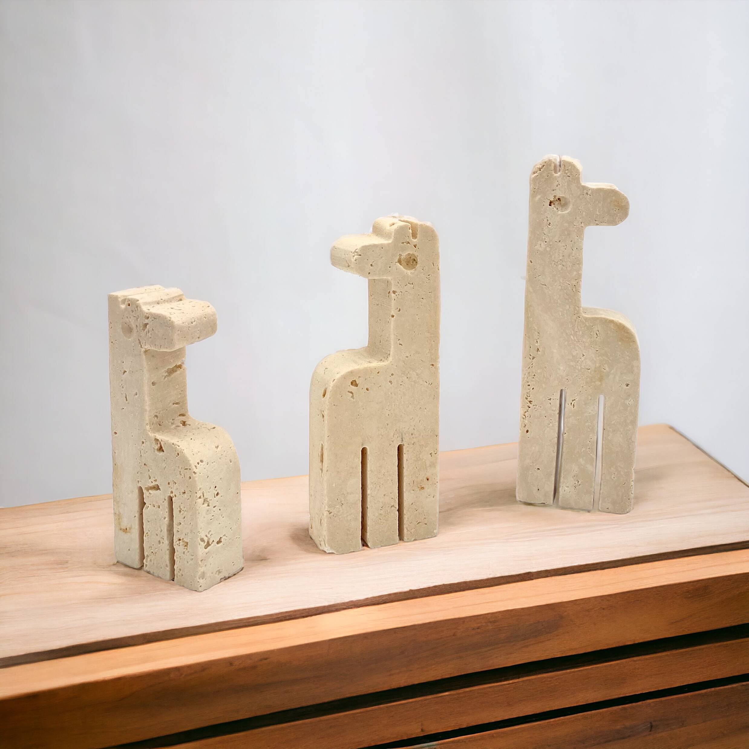 Family of 3 giraffes in travertine by Fratelli Mannelli