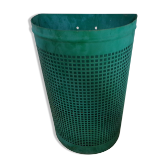 Green public garden trash can