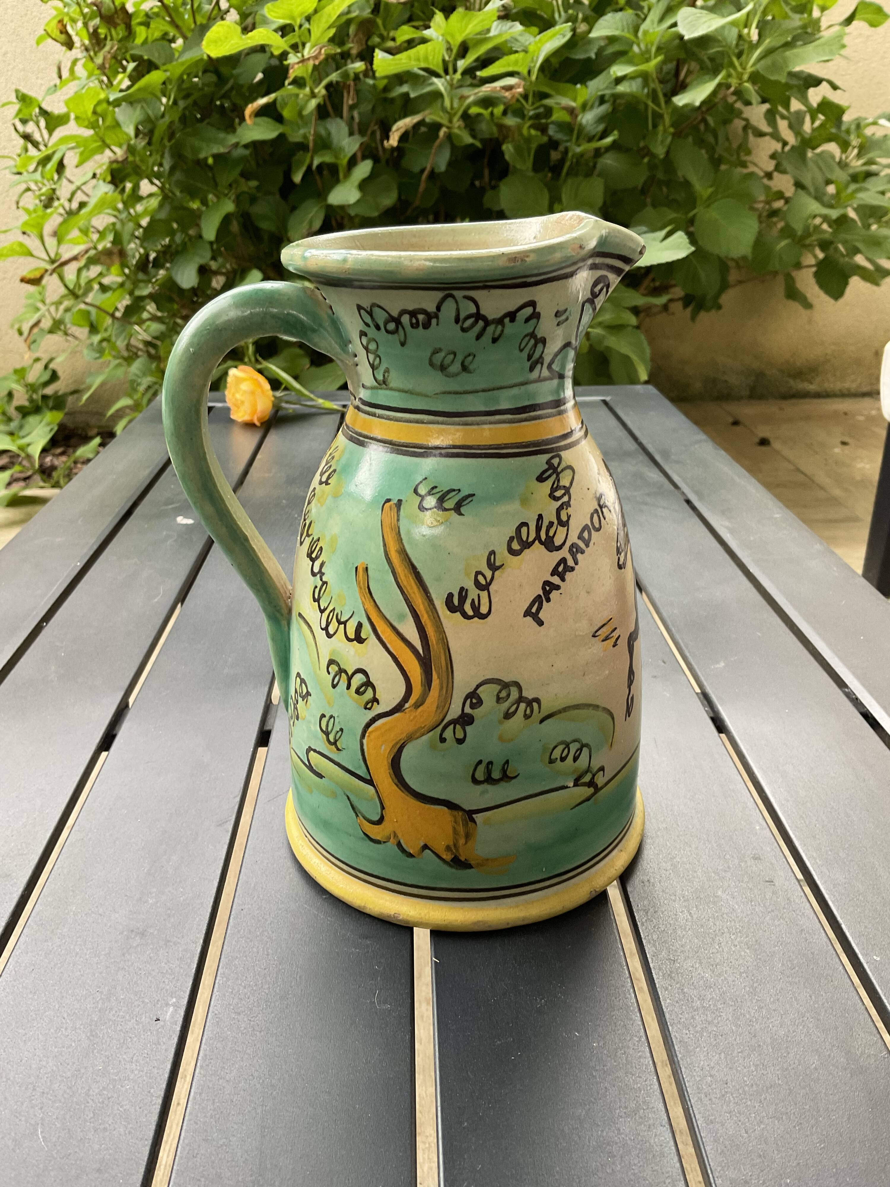 Pitcher Arzobispo goat decorations