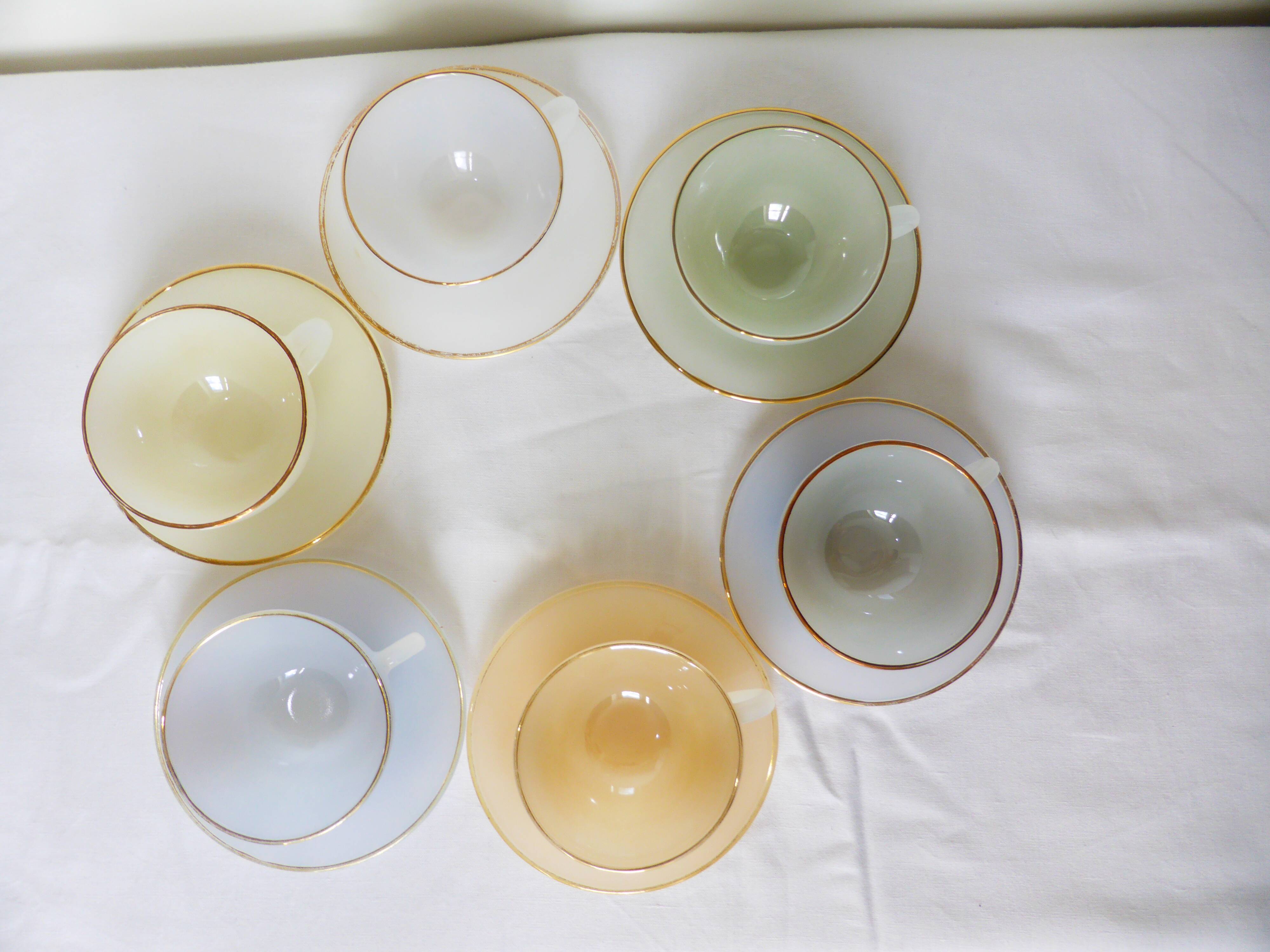 6 cups and saucers harlequin 220651
