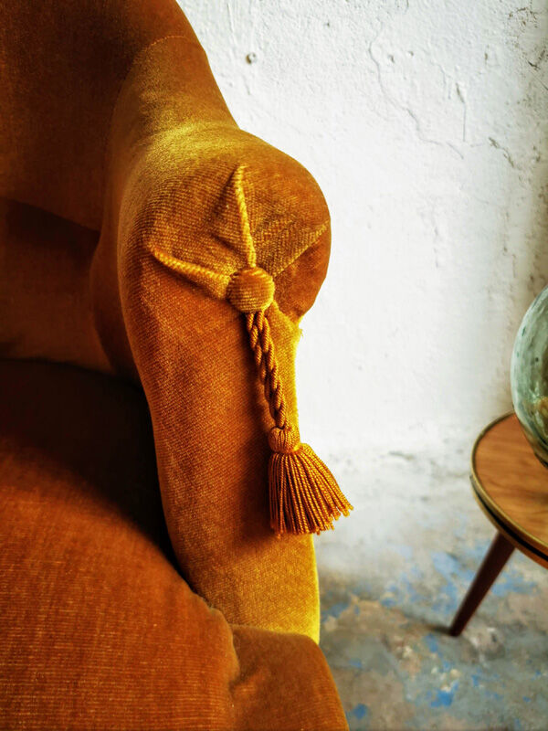 Golden fringed toad armchair