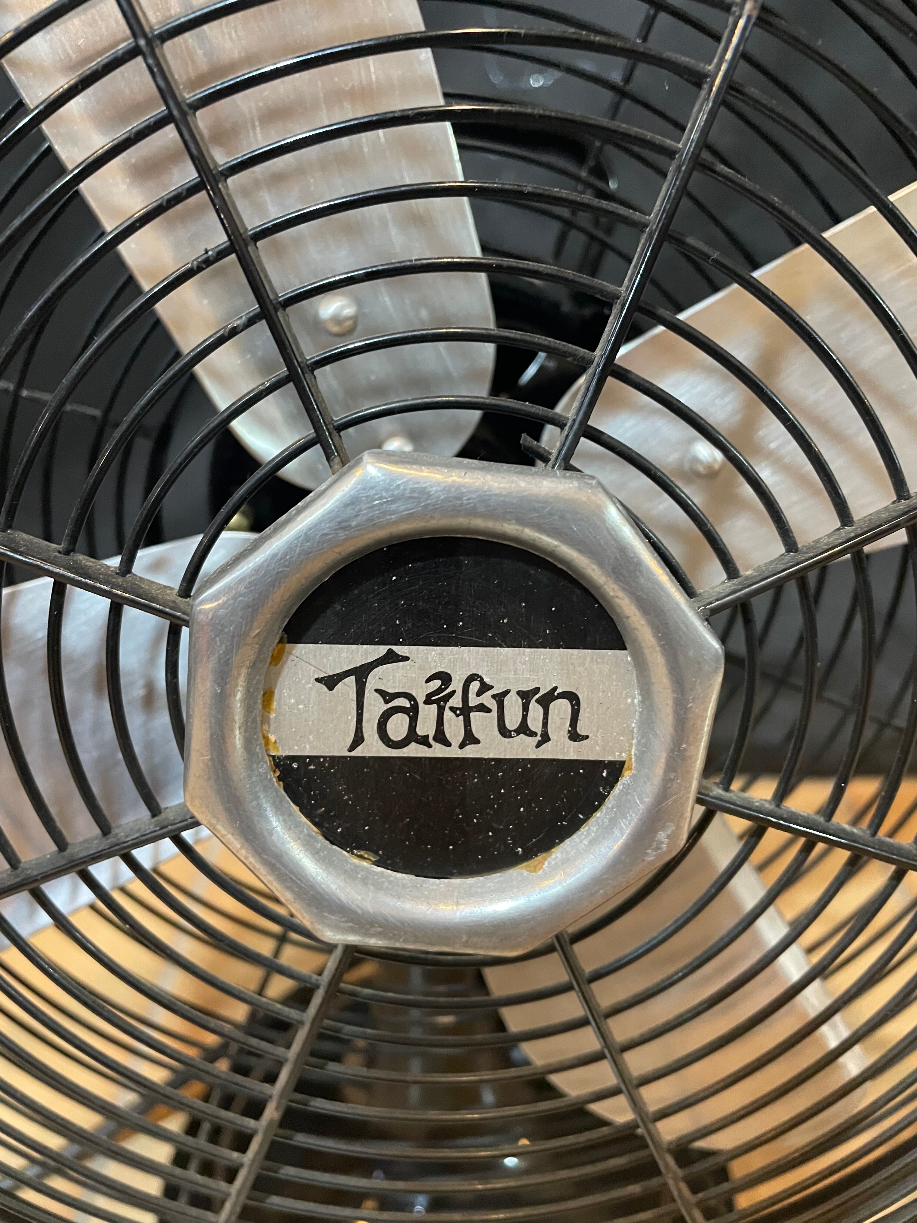 Fan Taifun year 70