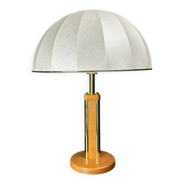 Lampe de table autrichienne en chêne et laiton des années 1960-1970, abat-jour en forme de champignon.