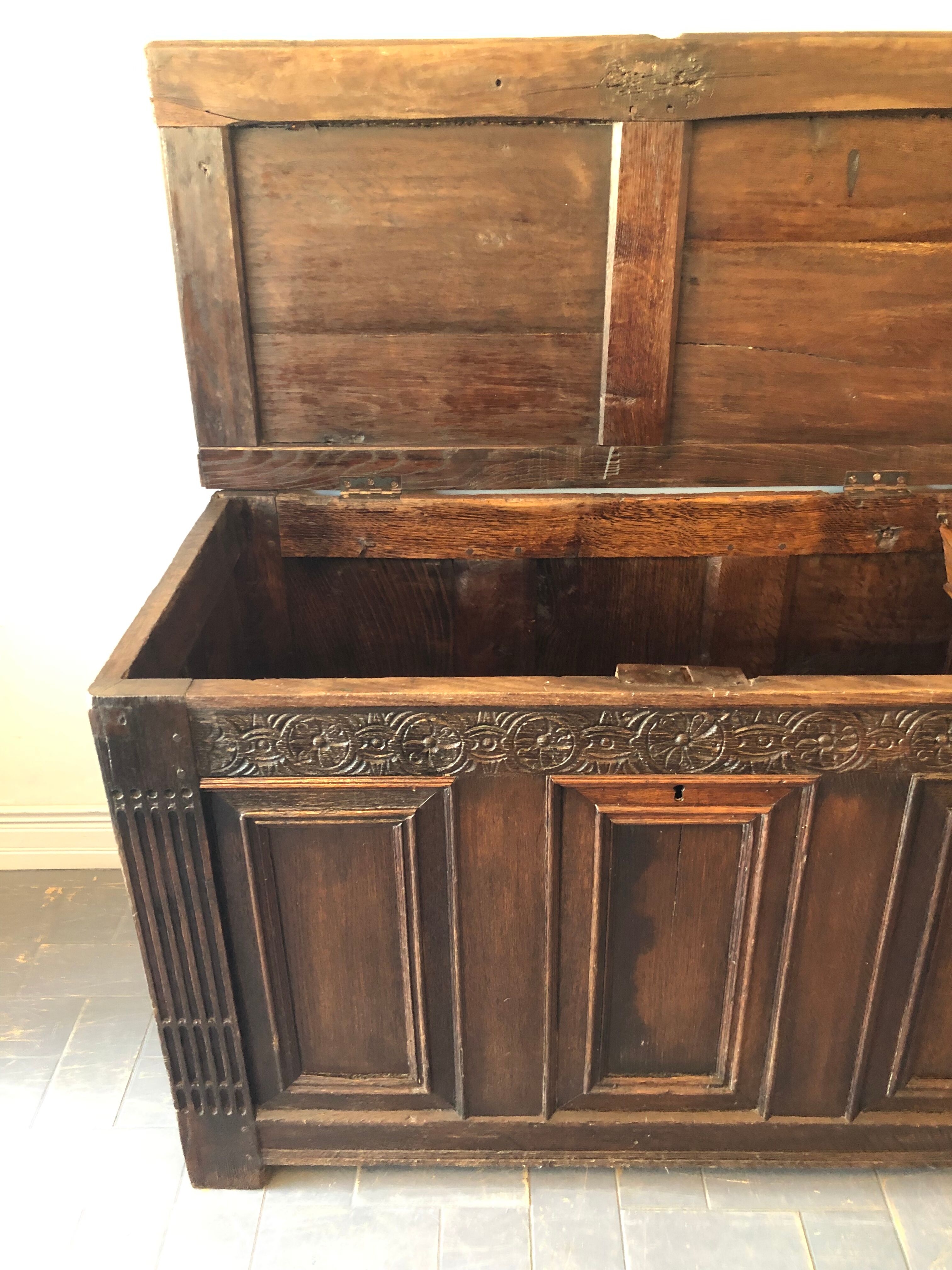 Oak chest XIX th