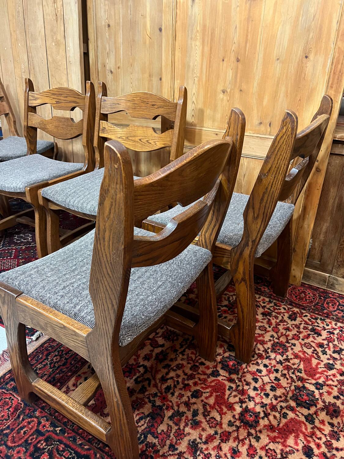 Série de 6 chaises brutalistes