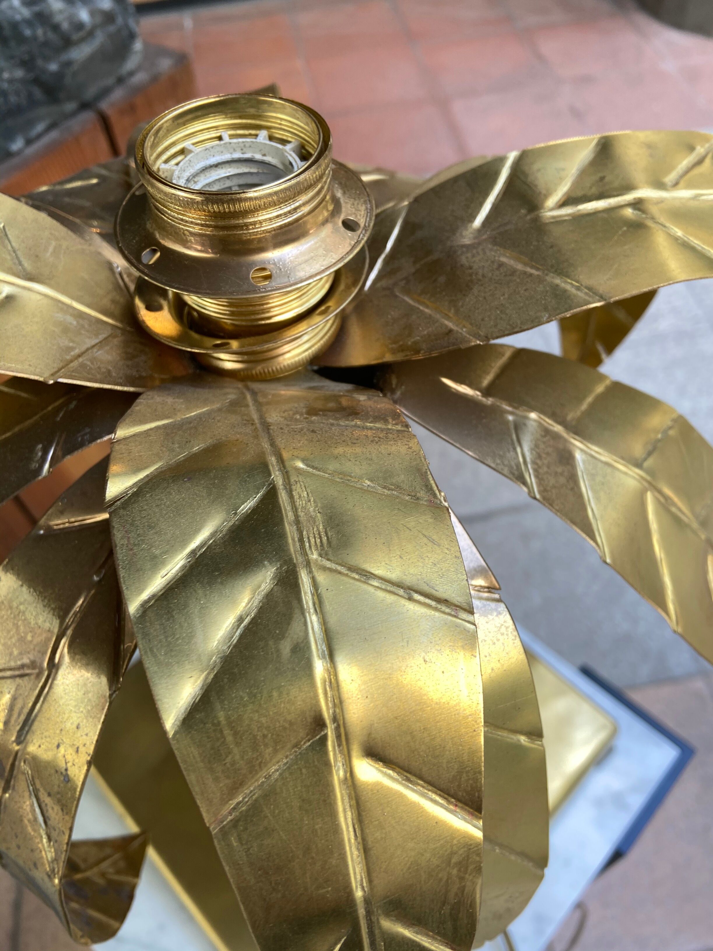 Brass palm lamp foot