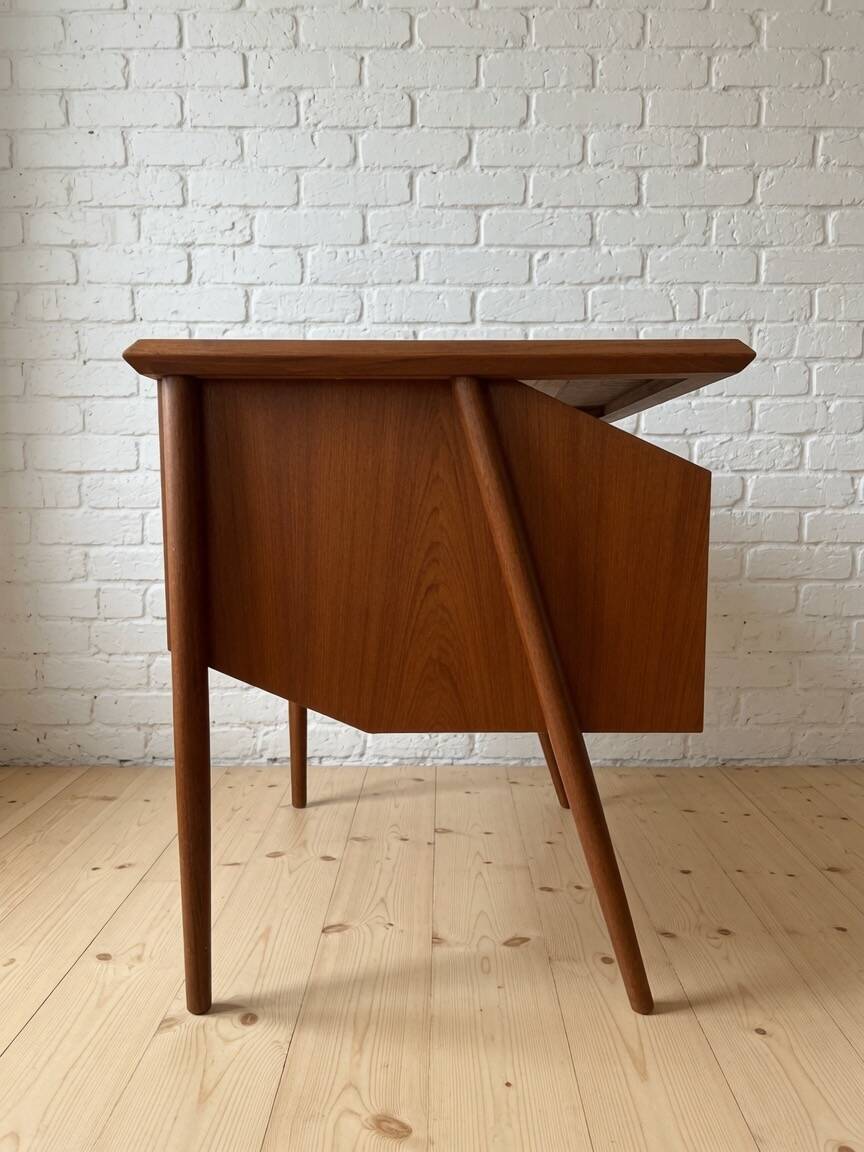 Gunnar Nielsen Teak Desk for Tibergaard, 1960s.