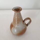 Single-flower vase in the shape of a pitcher in ceramic signed pictogram pottery