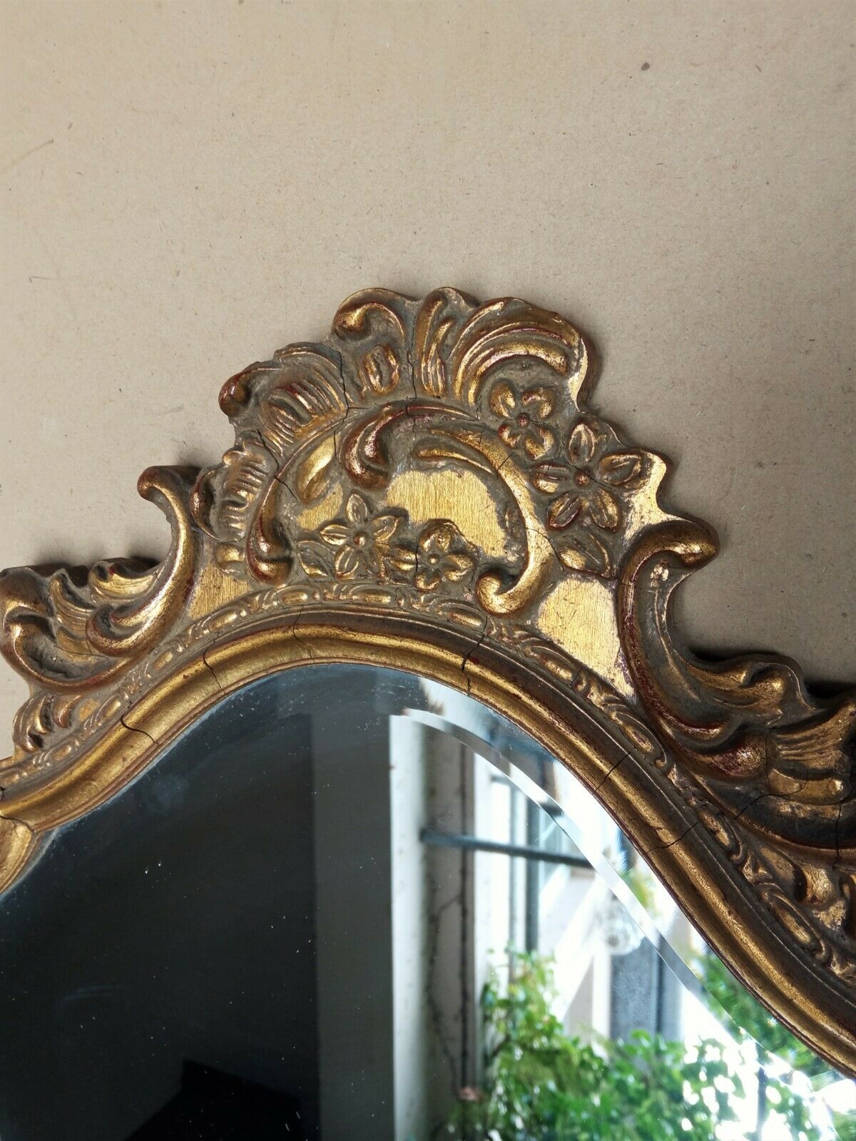 Golden wall mirror with gold leaf Deknudt - beveled ice - Louis XV style