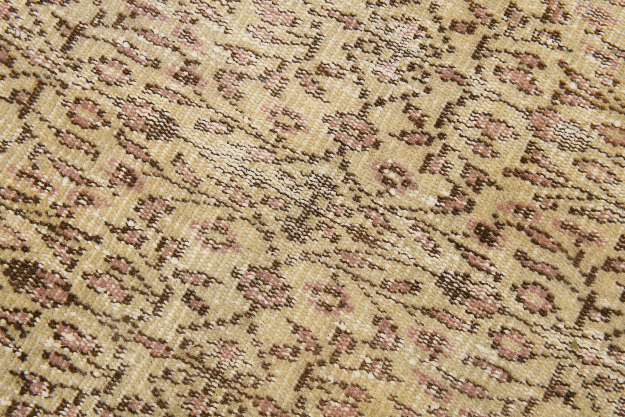 Hand-made vintage rug 303x206cm