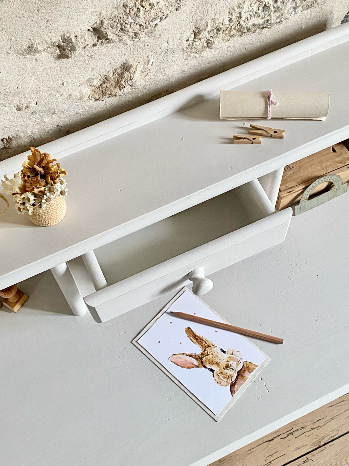 Child's desk