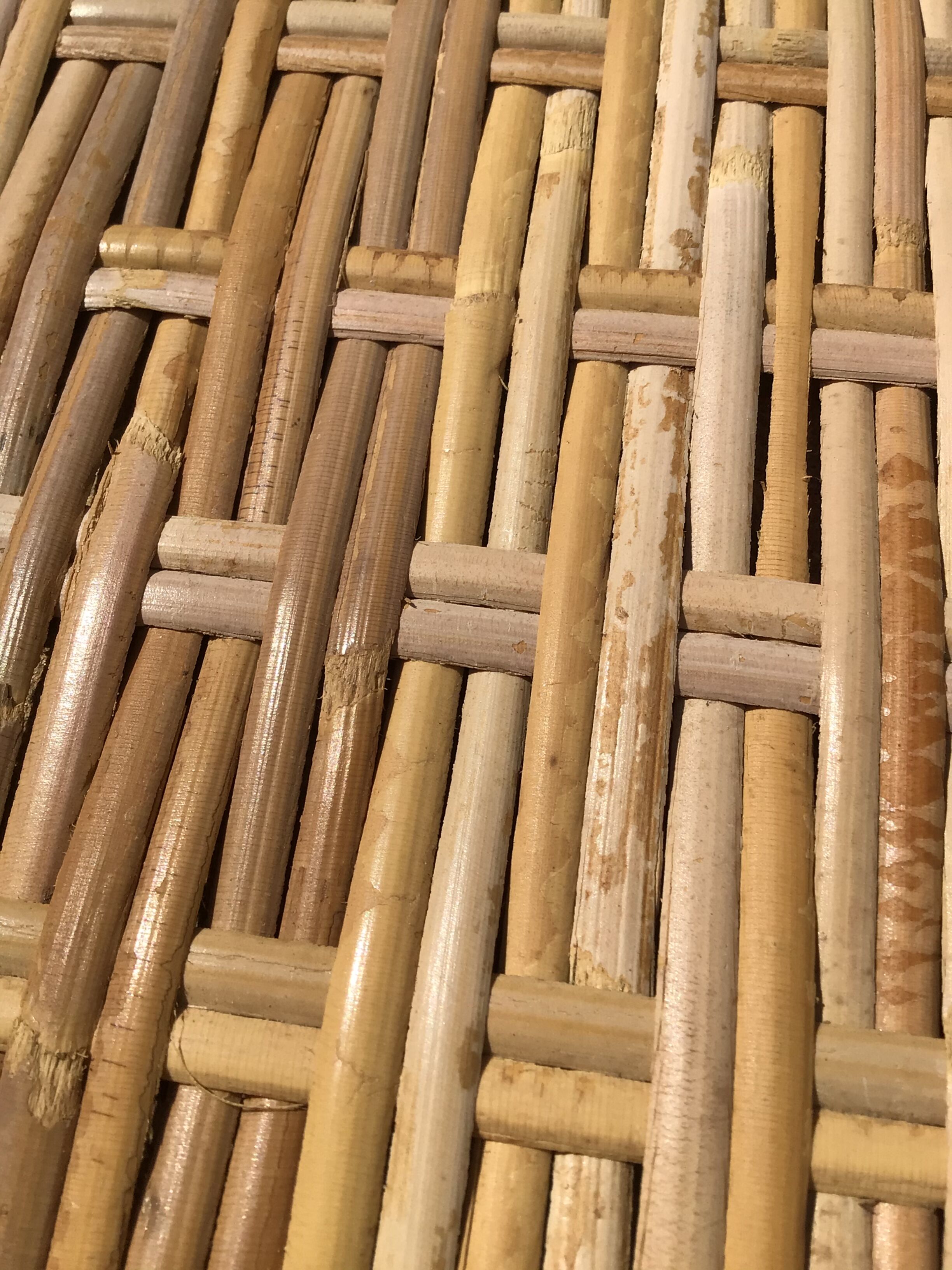 Vintage rattan coffee table diameter 70cm